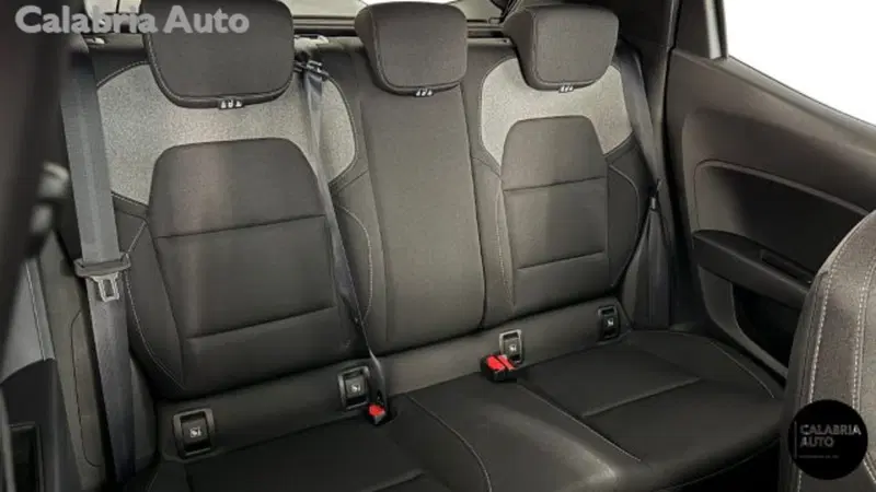 Renault Clio nuova a Reggio Calabria (12)