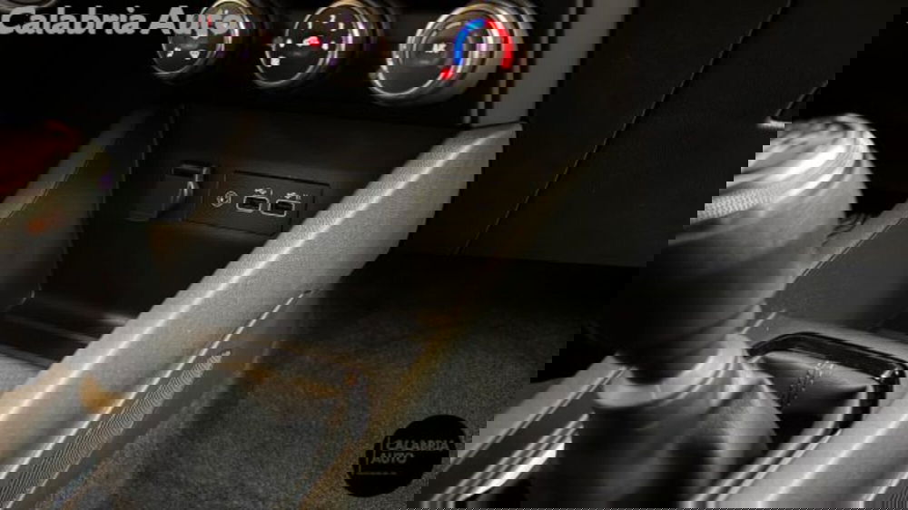 Renault Clio nuova a Reggio Calabria (13)