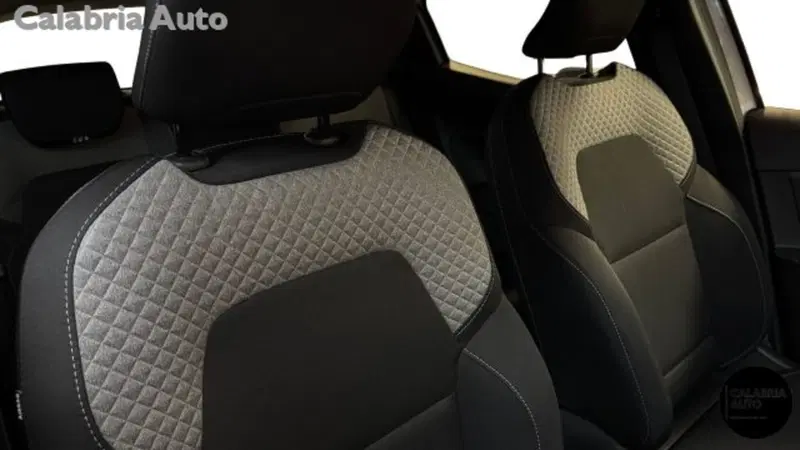 Renault Clio nuova a Reggio Calabria (12)