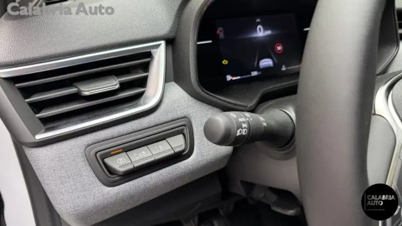 Renault Clio nuova a Reggio Calabria (16)