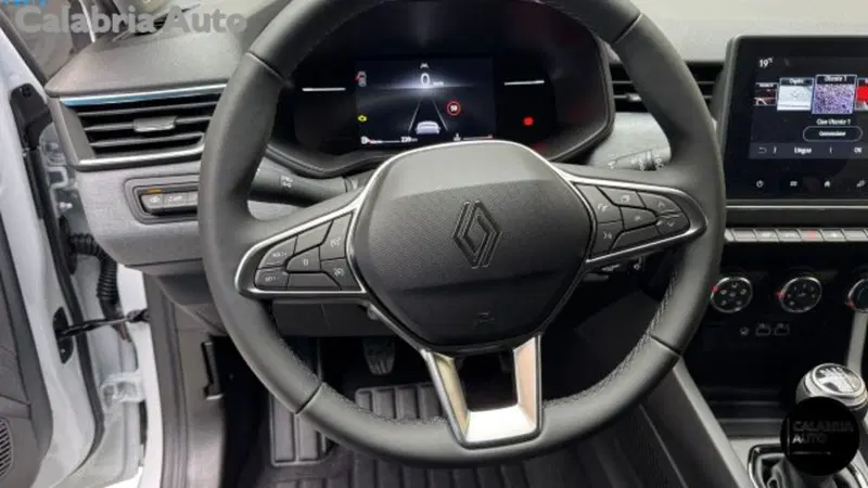 Renault Clio nuova a Reggio Calabria (9)