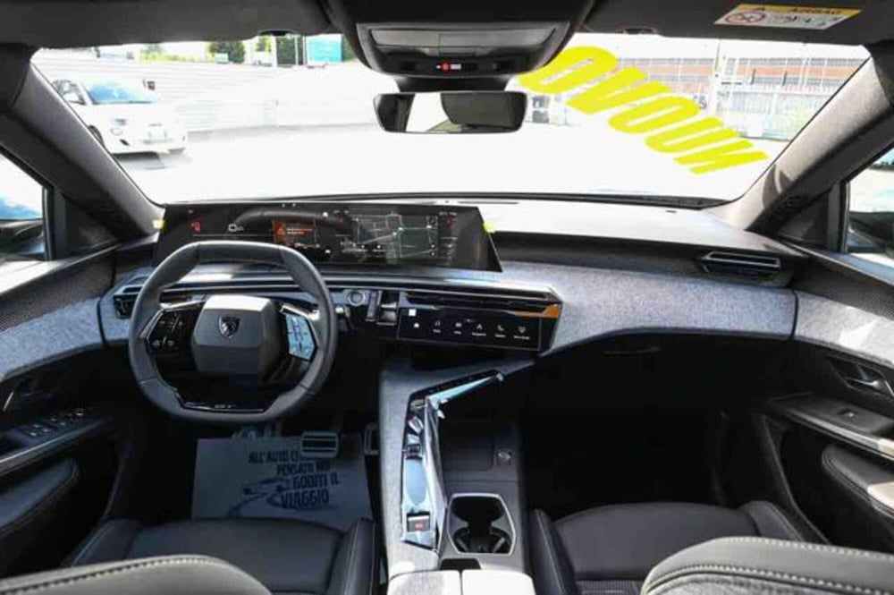 Peugeot 5008 nuova a Torino (8)