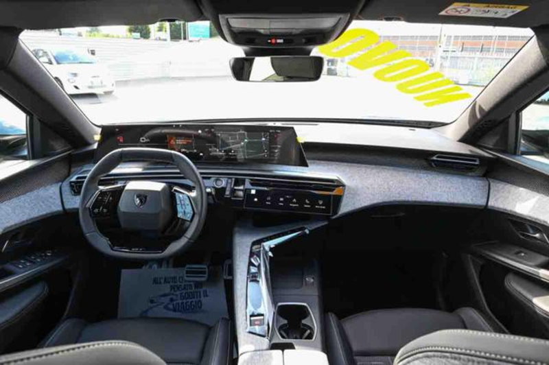 Peugeot 5008 nuova a Torino (8)