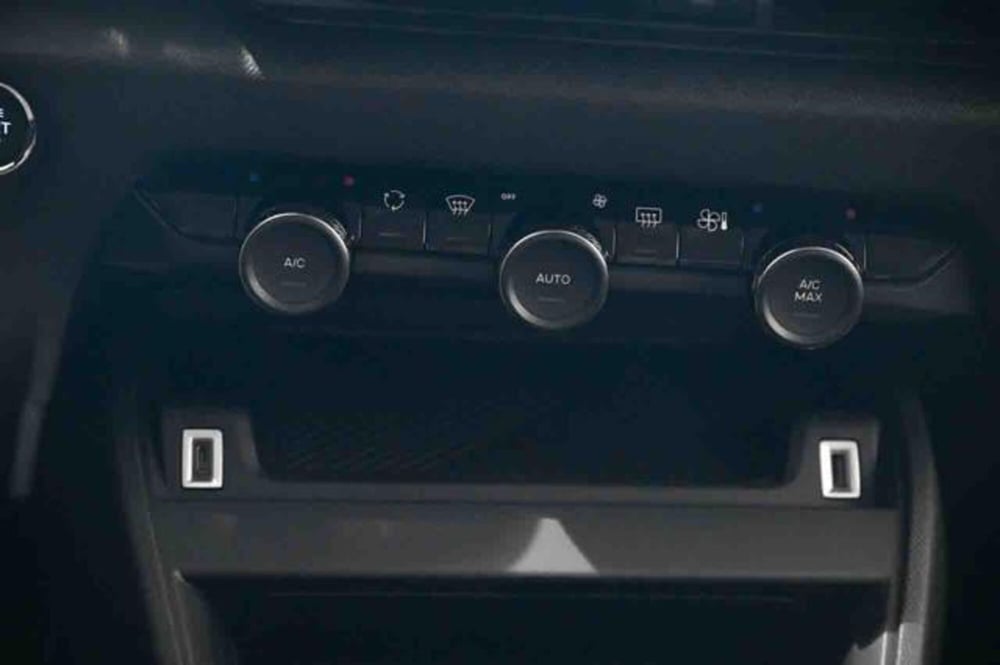 Citroen C4 nuova a Torino (14)