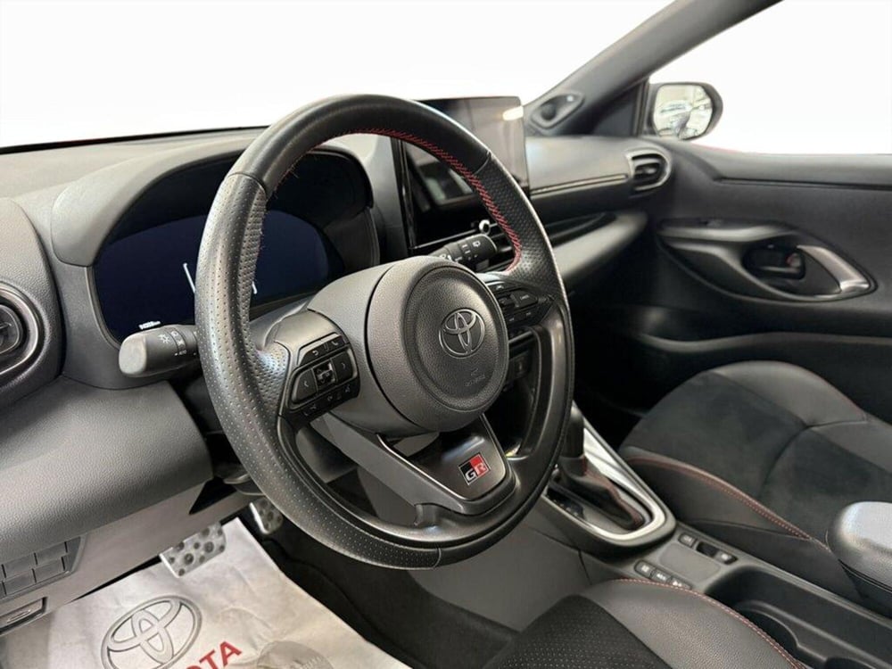 Toyota Yaris Cross usata a Monza e Brianza (11)