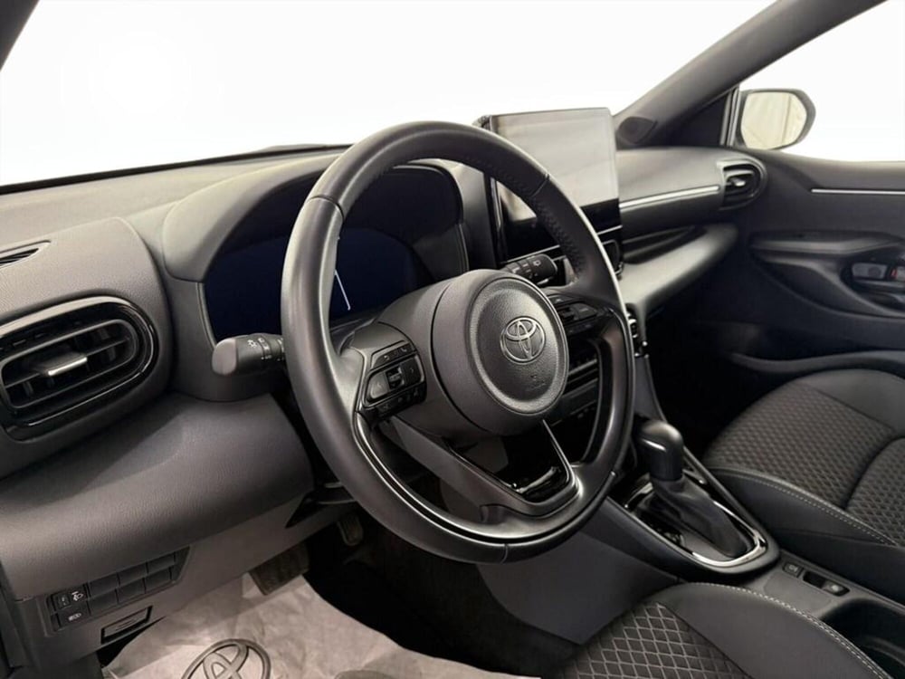 Toyota Yaris Cross usata a Monza e Brianza (11)