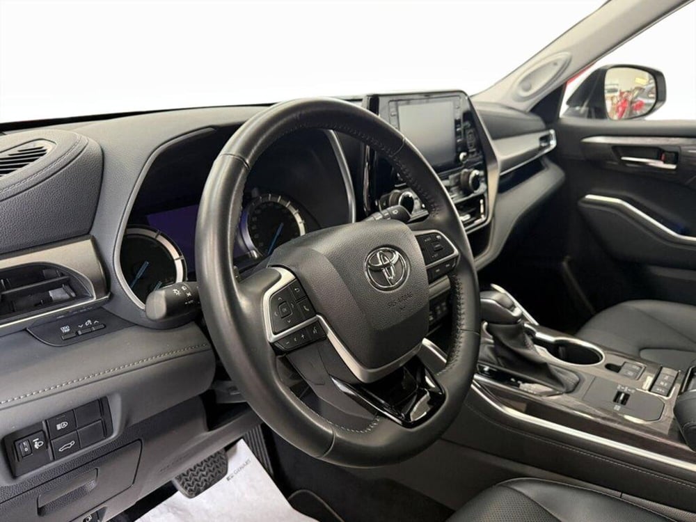 Toyota Highlander usata a Monza e Brianza (12)