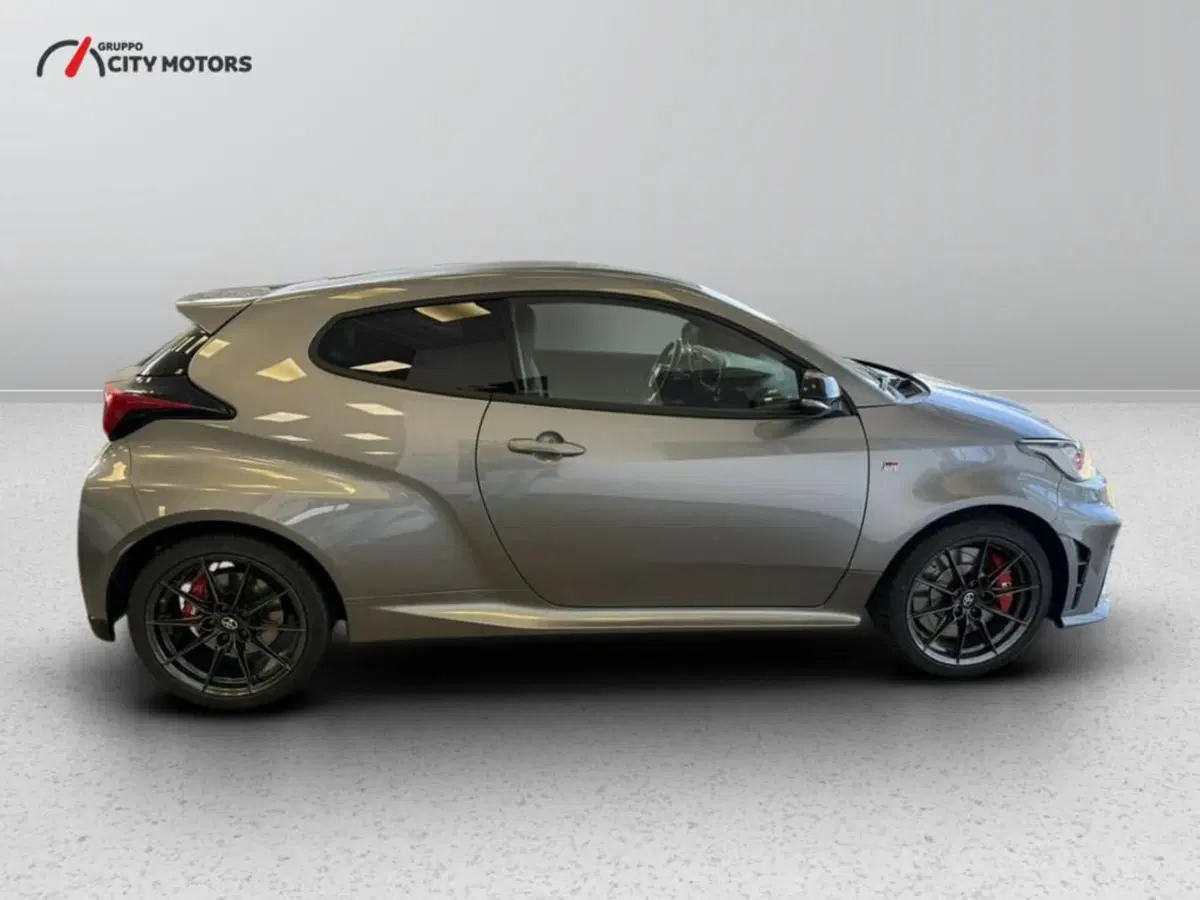 Toyota GR Yaris nuova a Monza e Brianza (3)