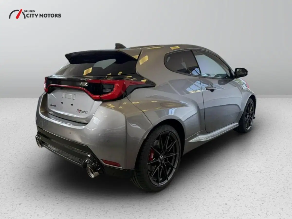Toyota GR Yaris nuova a Monza e Brianza (4)