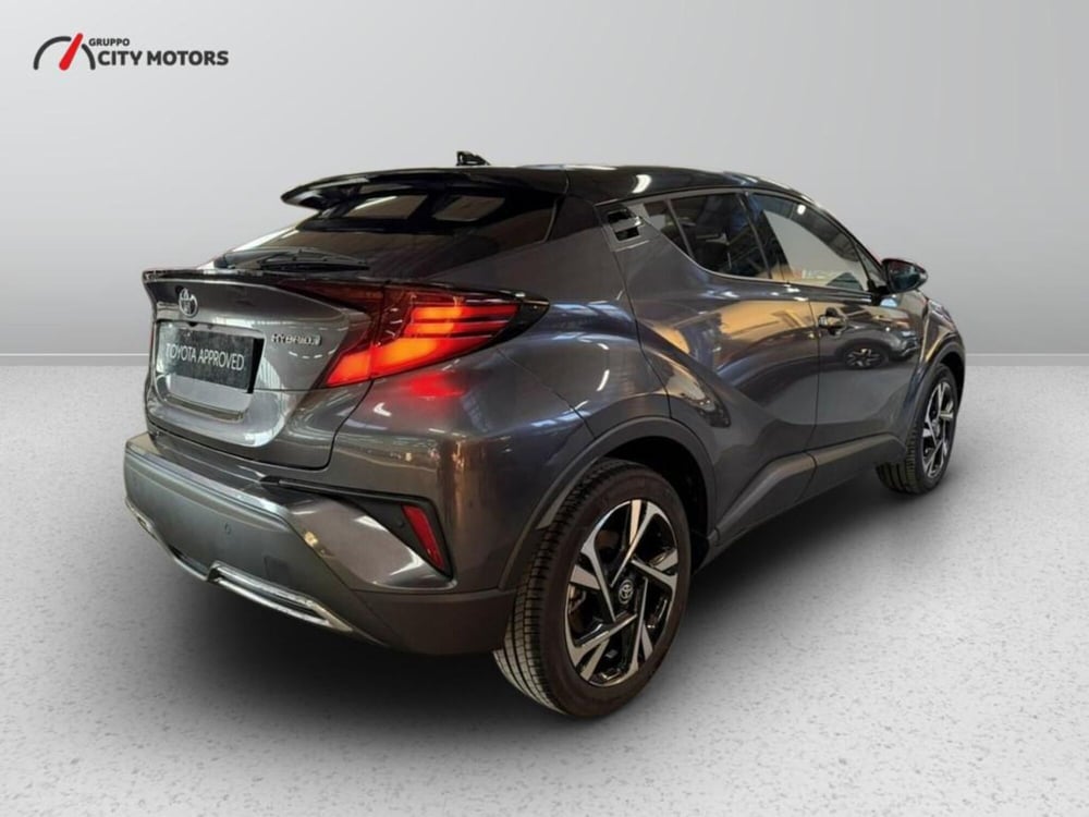 Toyota Toyota C-HR nuova a Monza e Brianza (6)