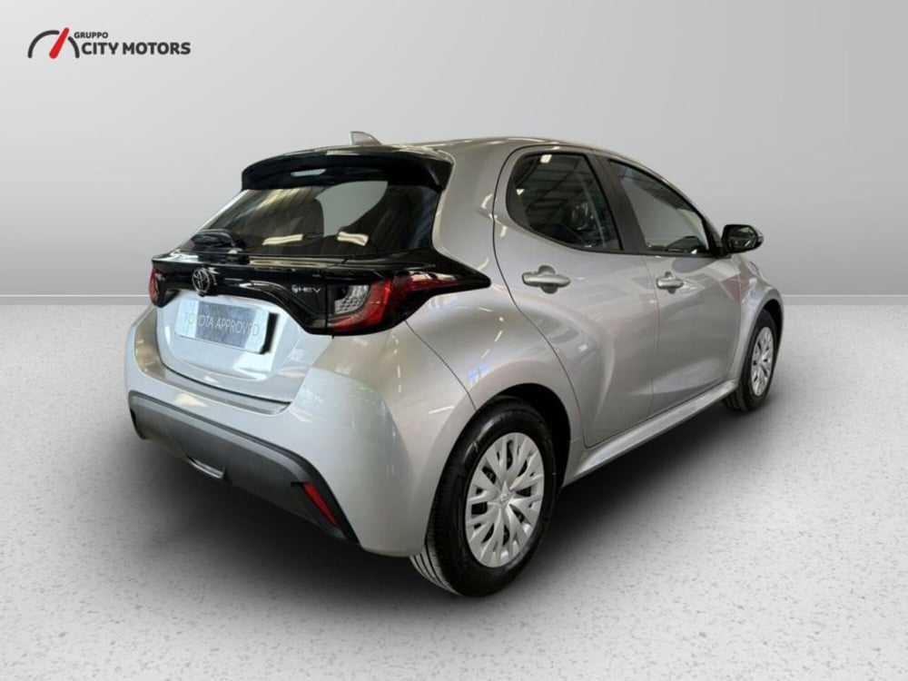 Toyota Yaris Cross nuova a Monza e Brianza (6)