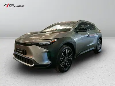 Toyota bZ4X ev Lounge awd-i 218cv nuova a Monza