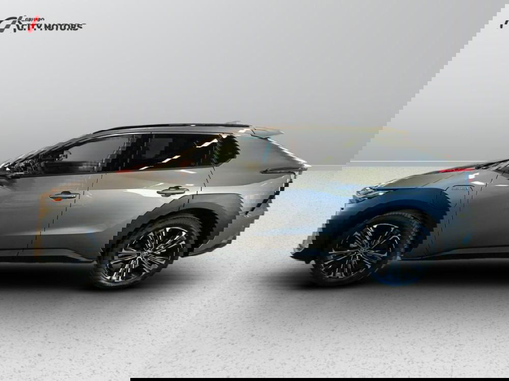 Toyota bZ4X nuova a Monza e Brianza (3)