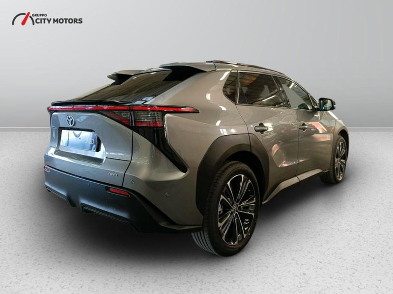 Toyota bZ4X nuova a Monza e Brianza (6)