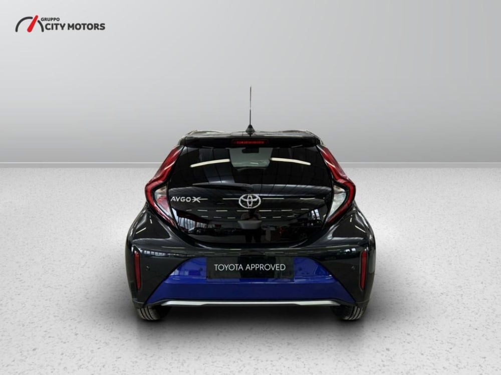 Toyota Aygo X nuova a Monza e Brianza (5)