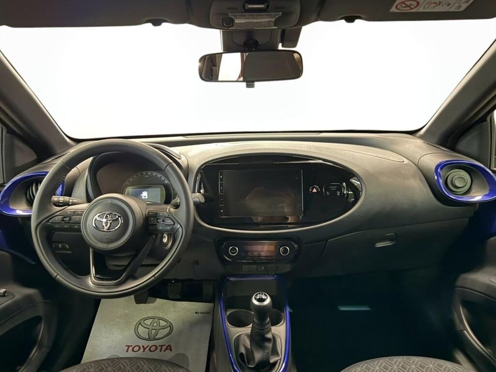 Toyota Aygo X nuova a Monza e Brianza (8)