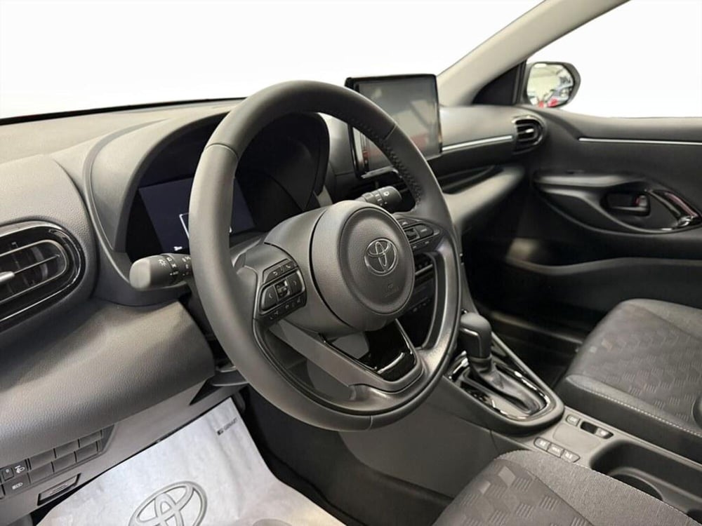 Toyota Yaris Cross nuova a Monza e Brianza (11)