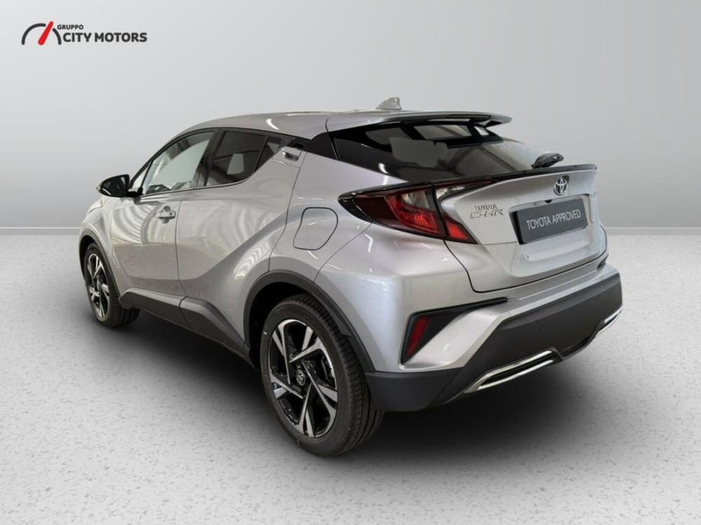 Toyota Toyota C-HR nuova a Monza e Brianza (4)