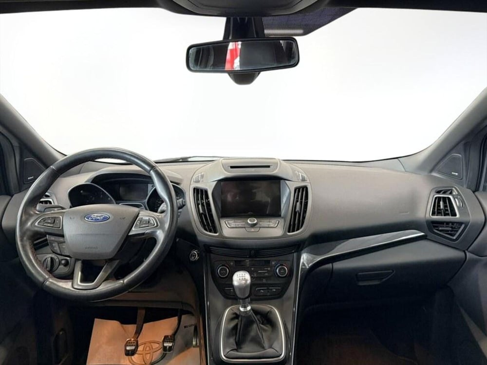 Ford Kuga usata a Monza e Brianza (8)