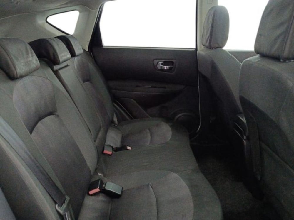 Nissan Qashqai usata a Catania (11)
