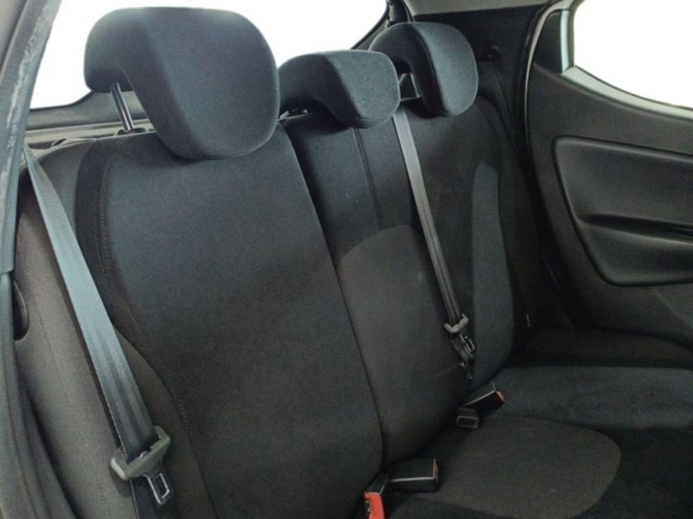 Lancia Ypsilon usata a Catania (11)