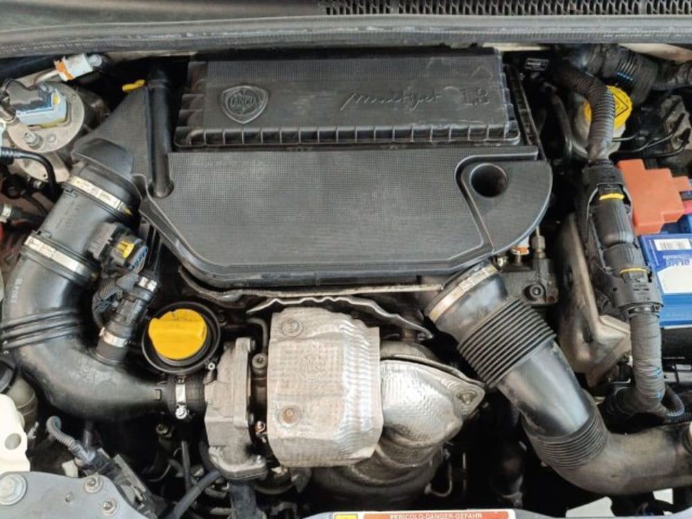Lancia Ypsilon usata a Catania (18)