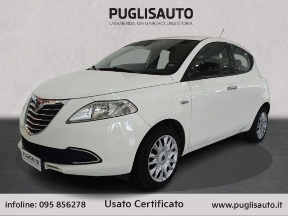 Lancia Ypsilon usata a Catania (3)