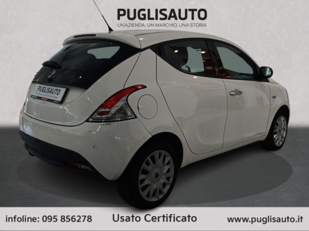 Lancia Ypsilon usata a Catania (4)