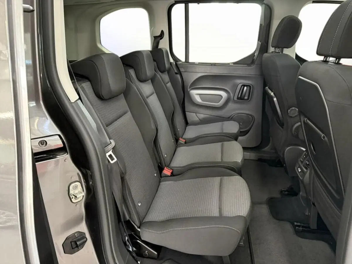Toyota Proace City Verso nuova a Monza e Brianza (11)