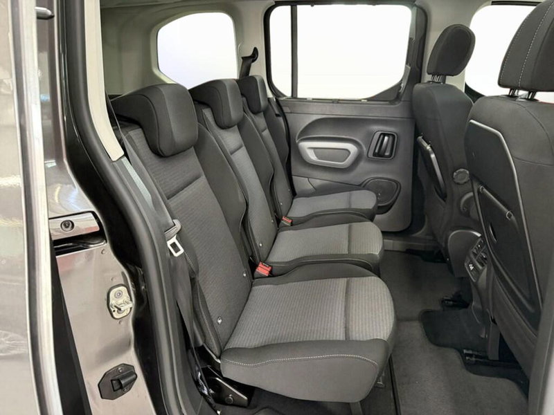 Toyota Proace City Verso nuova a Monza e Brianza (11)