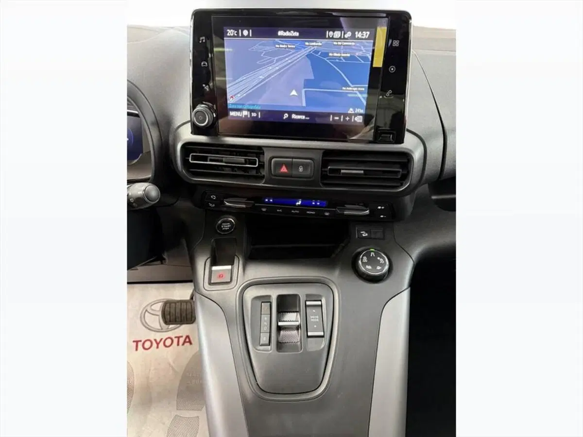 Toyota Proace City Verso nuova a Monza e Brianza (12)