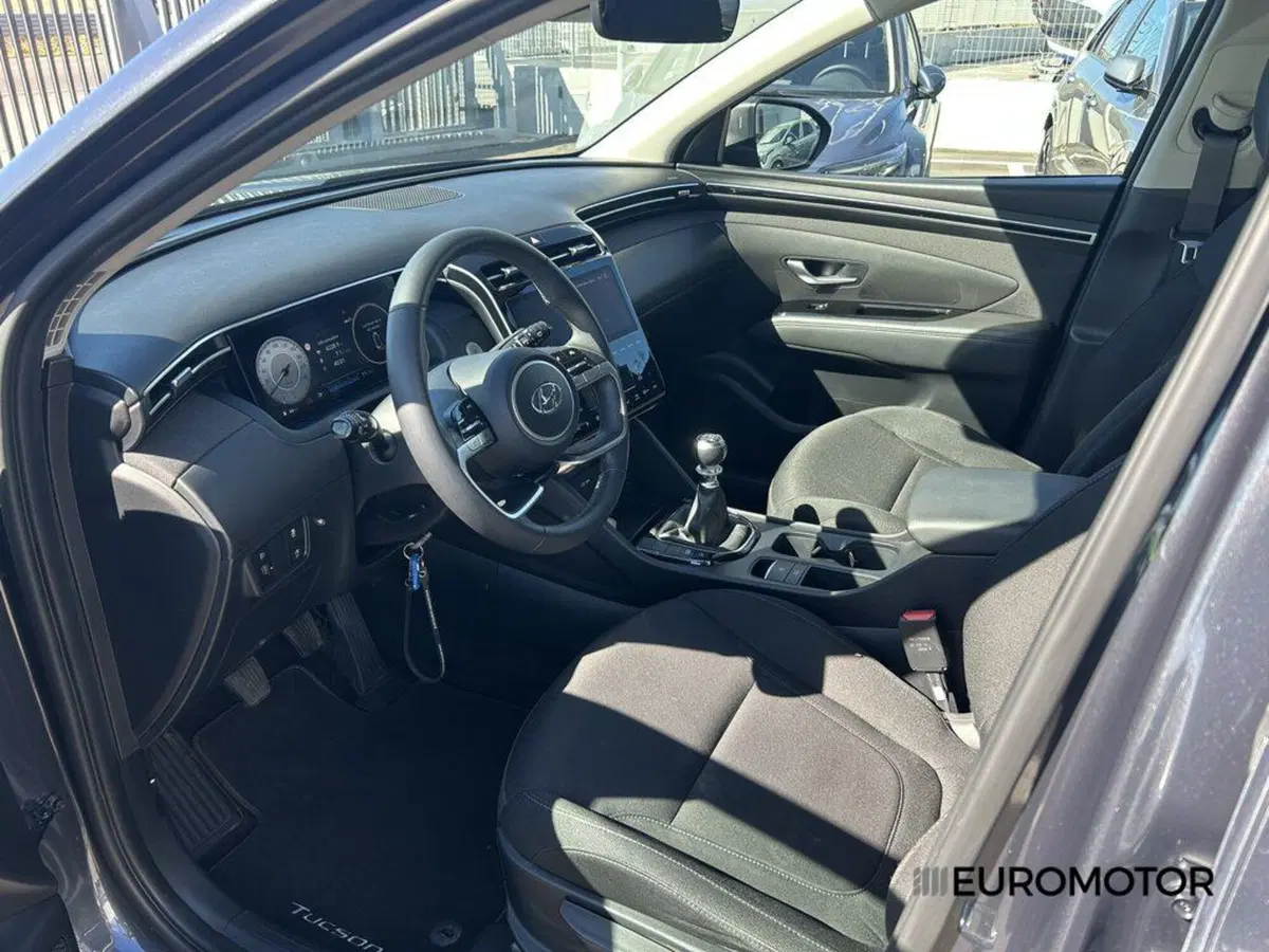 Hyundai Tucson usata a Bari (14)