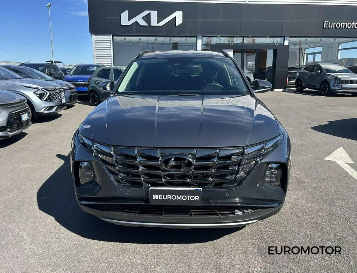 Hyundai Tucson usata a Bari (2)