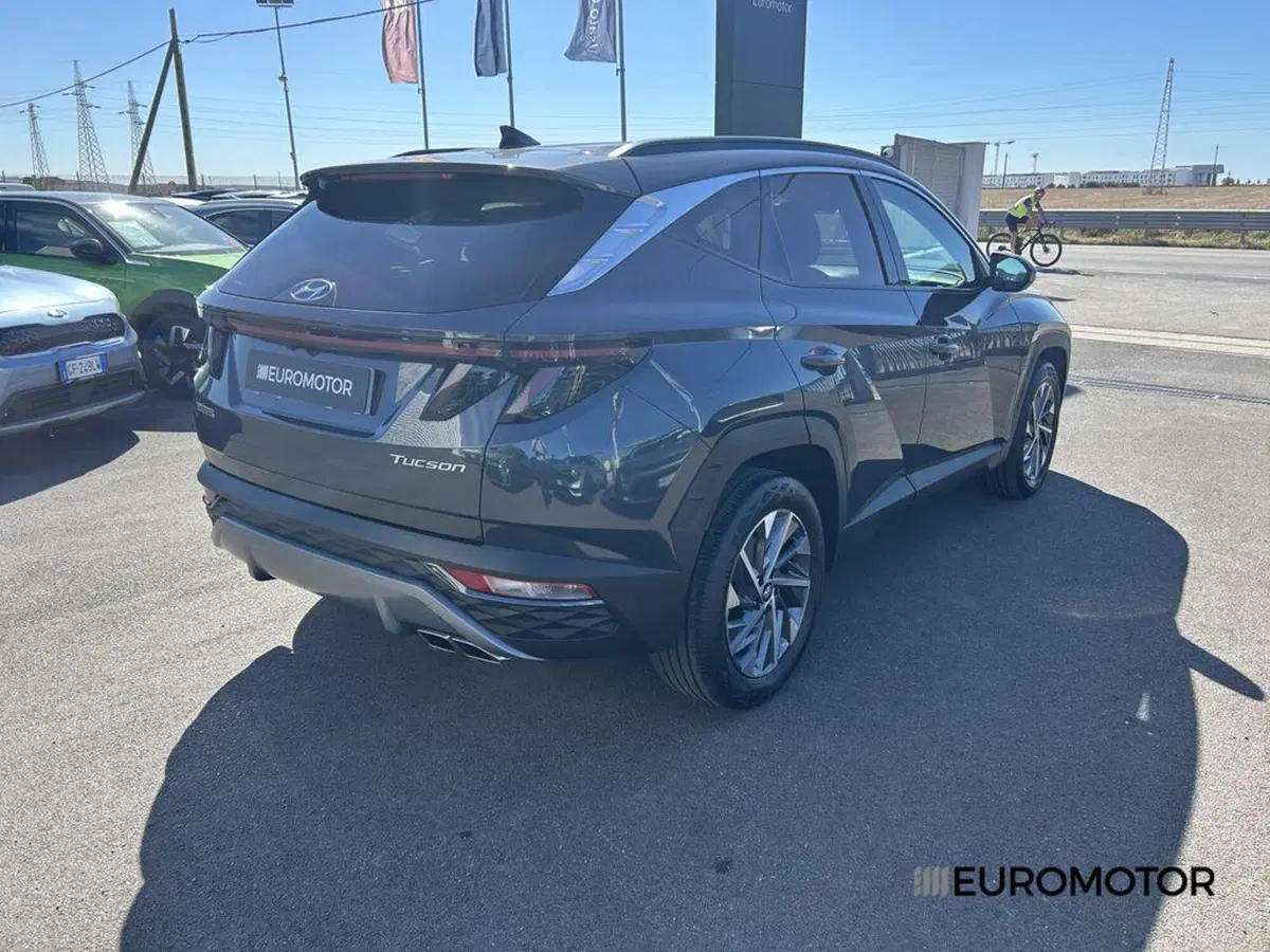 Hyundai Tucson usata a Bari (5)