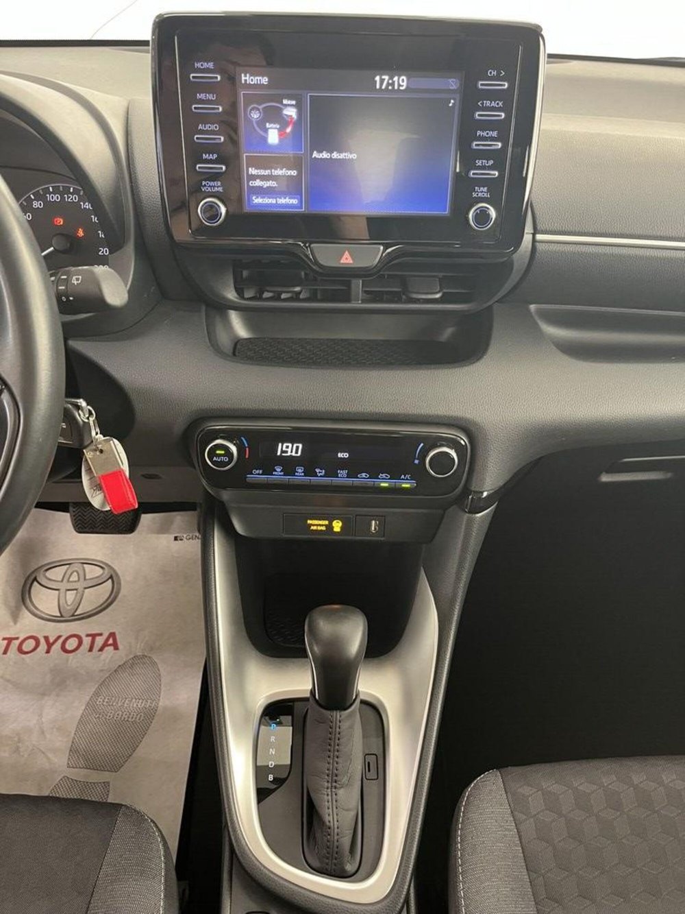 Toyota Yaris Cross usata a Monza e Brianza (12)