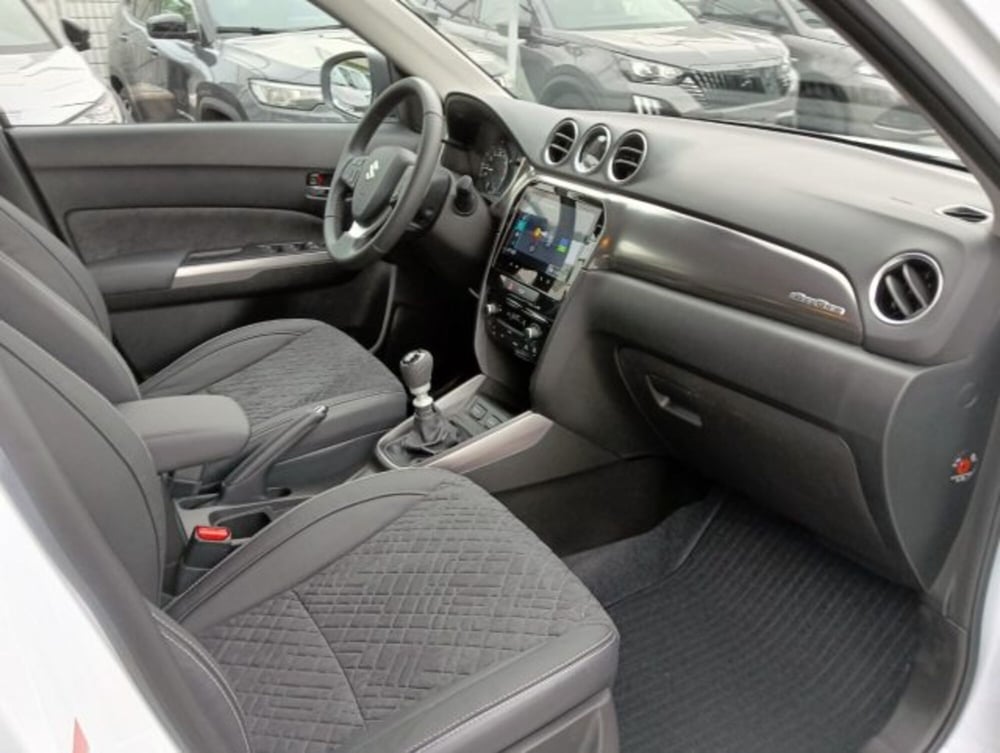 Suzuki Vitara nuova a Brescia (16)