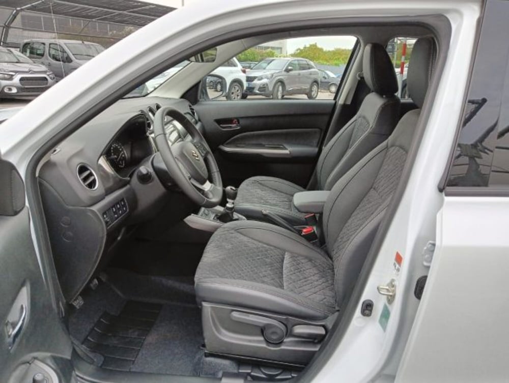 Suzuki Vitara nuova a Brescia (9)