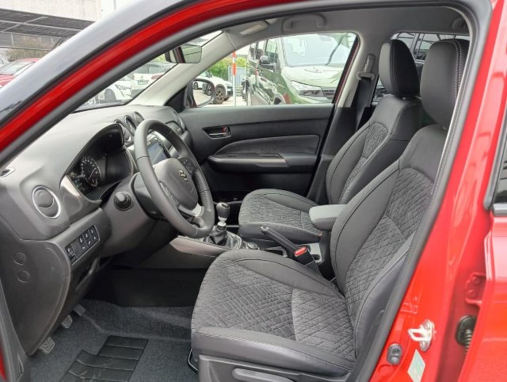 Suzuki Vitara nuova a Brescia (9)