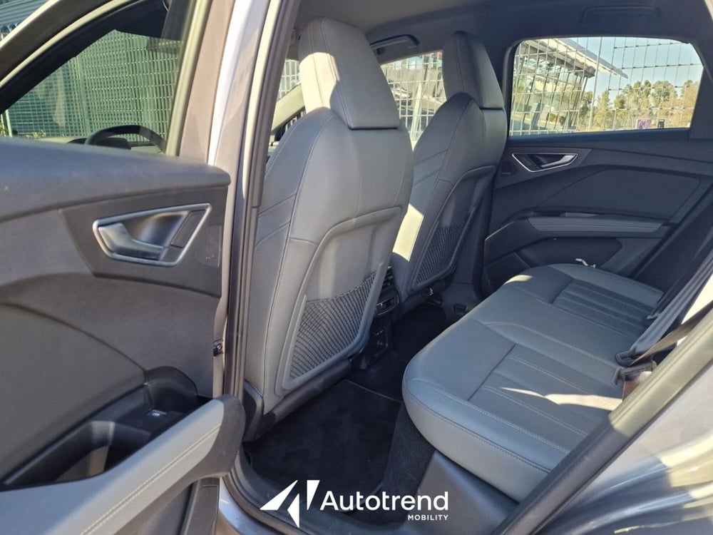 Audi Q4 Sportback usata a Bari (15)