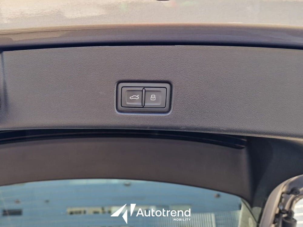 Audi Q4 Sportback usata a Bari (17)
