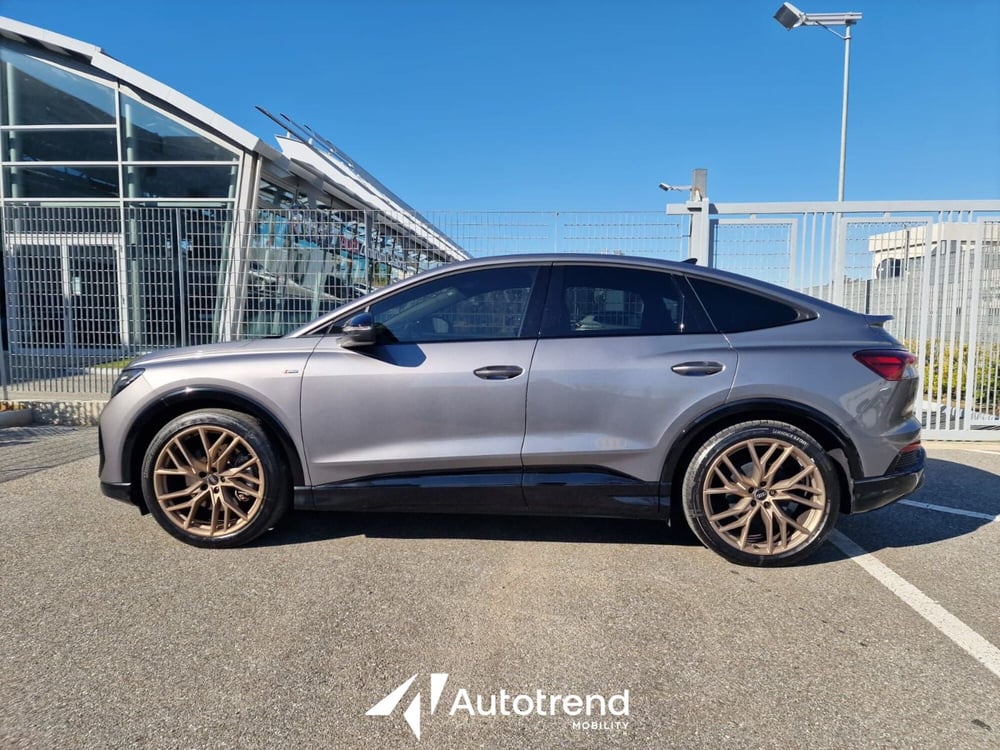Audi Q4 Sportback usata a Bari (5)