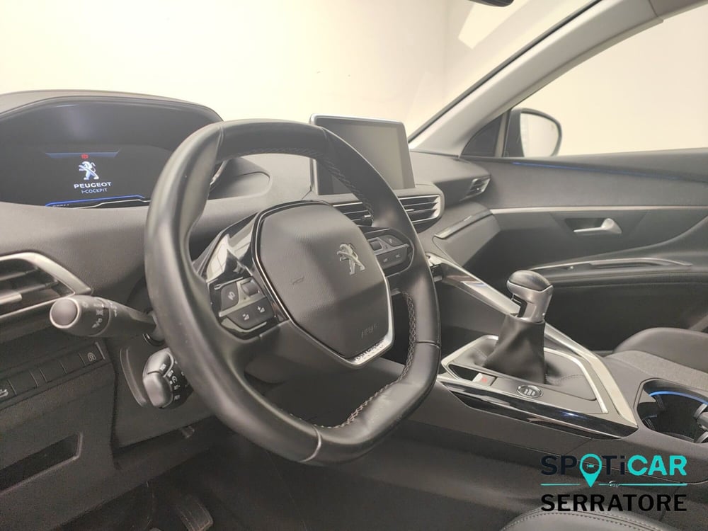 Peugeot 5008 usata a Como (7)