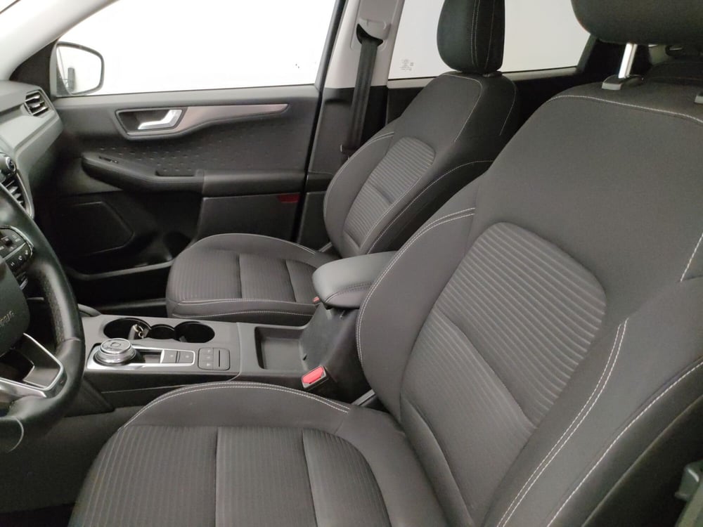 Ford Kuga usata a Caserta (18)