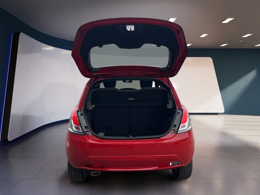 Lancia Ypsilon usata a Torino (7)