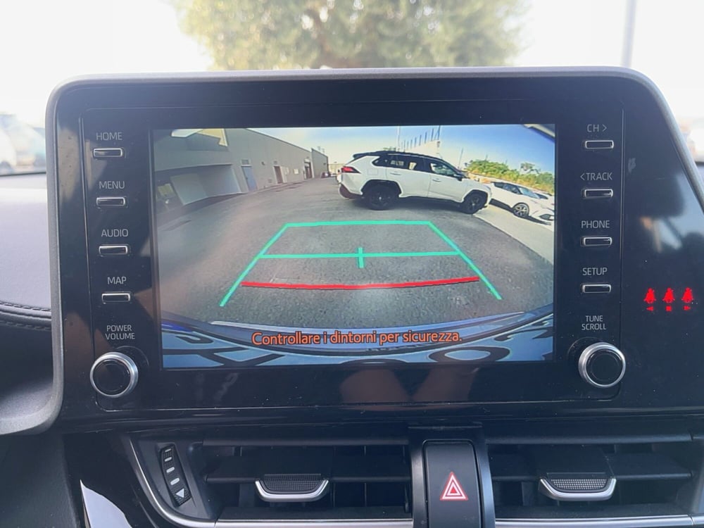 Toyota Toyota C-HR usata a Ragusa (14)