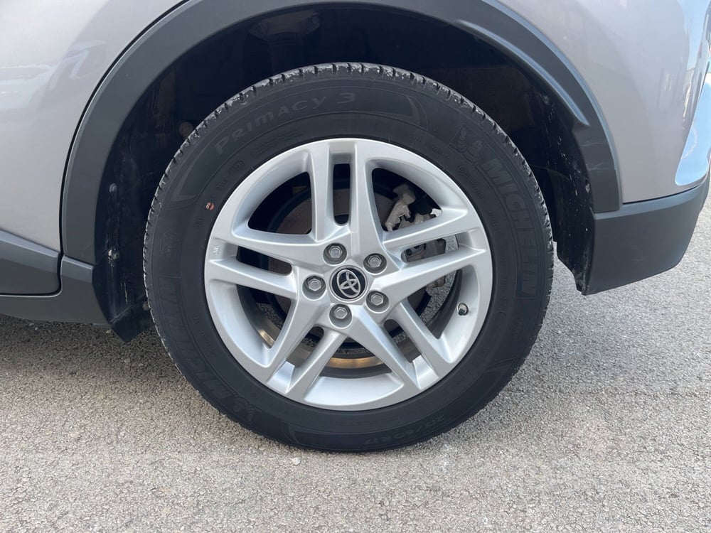 Toyota Toyota C-HR usata a Ragusa (6)