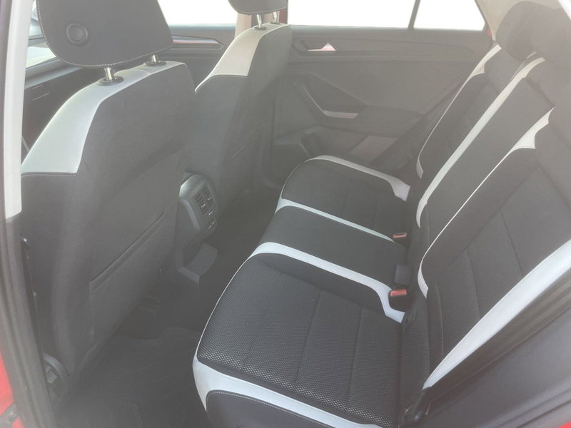 Volkswagen T-Roc usata a Pistoia (11)