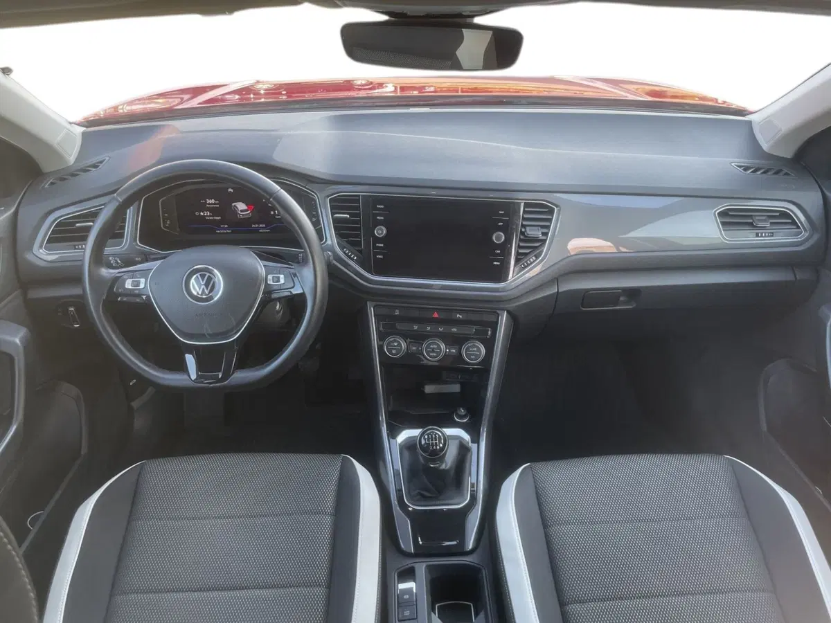 Volkswagen T-Roc usata a Pistoia (9)