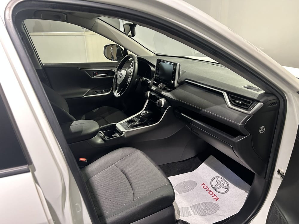 Toyota Rav4 usata a Milano (7)