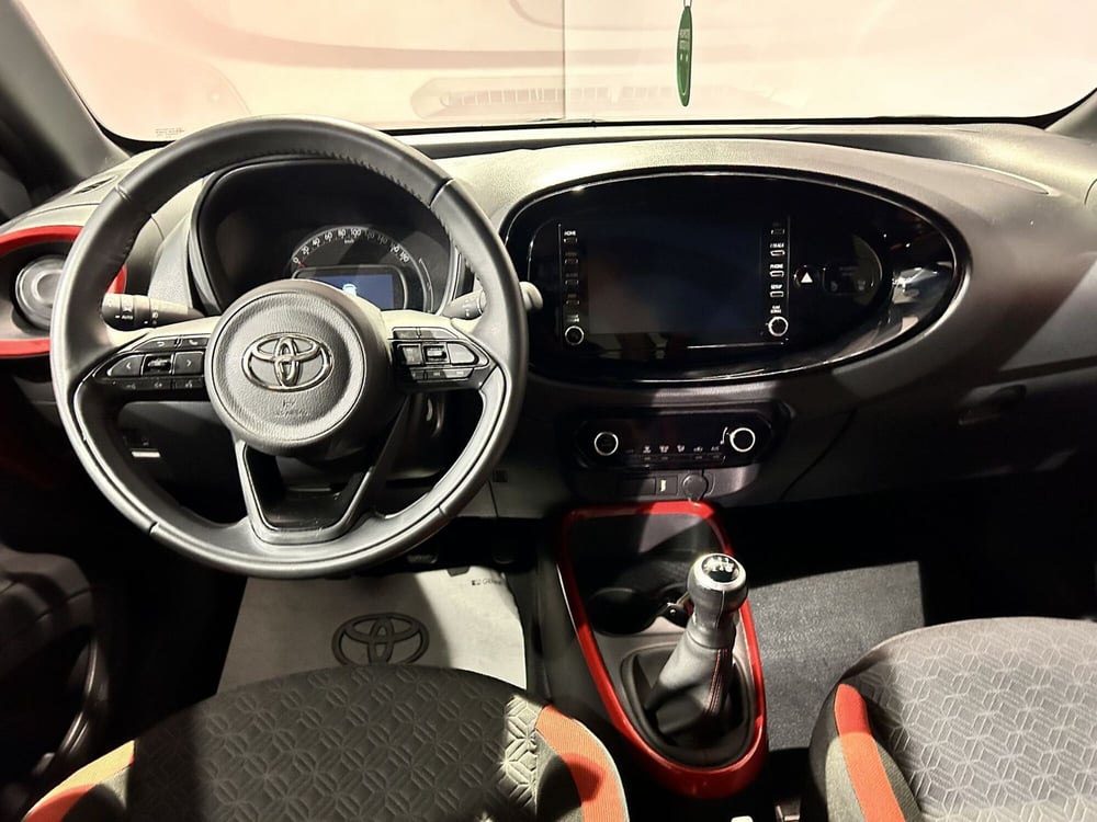 Toyota Aygo X usata a Milano (10)